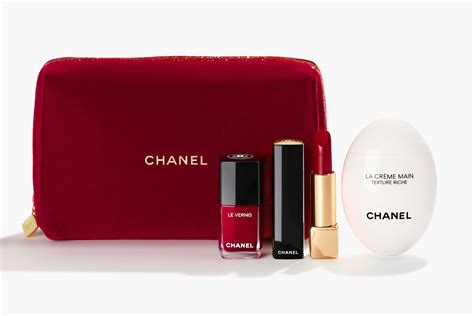 chanel gift set beauty|chanel holiday gift set 2024.